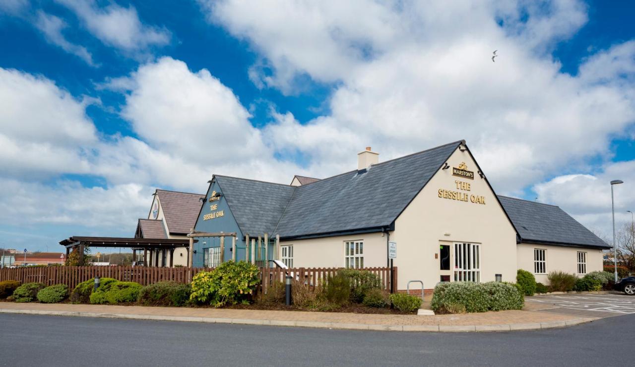 Sessile Oak, Llanelli By Marston'S Inns 외부 사진